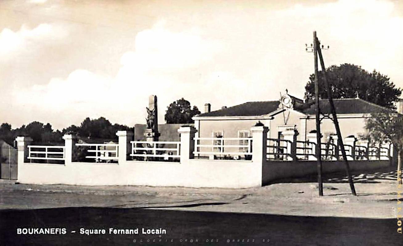 Boukanefis - Square Fernand Locain et Monument.jpg
